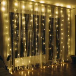 Gardinlys med 300 led, varm hvid, inkl. fjernbetjening, 3x3m.