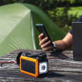 Xtorm Powerbank m/ lommelygte 40.000 mAh PD100W (2x USB-C/1x USB-A) - Orange