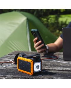 Xtorm Powerbank m/ lommelygte 40.000 mAh PD100W (2x USB-C/1x USB-A) - Orange