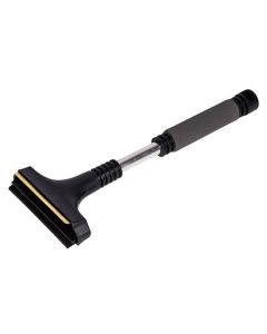 Isskraber med metalklinge og langt skaft