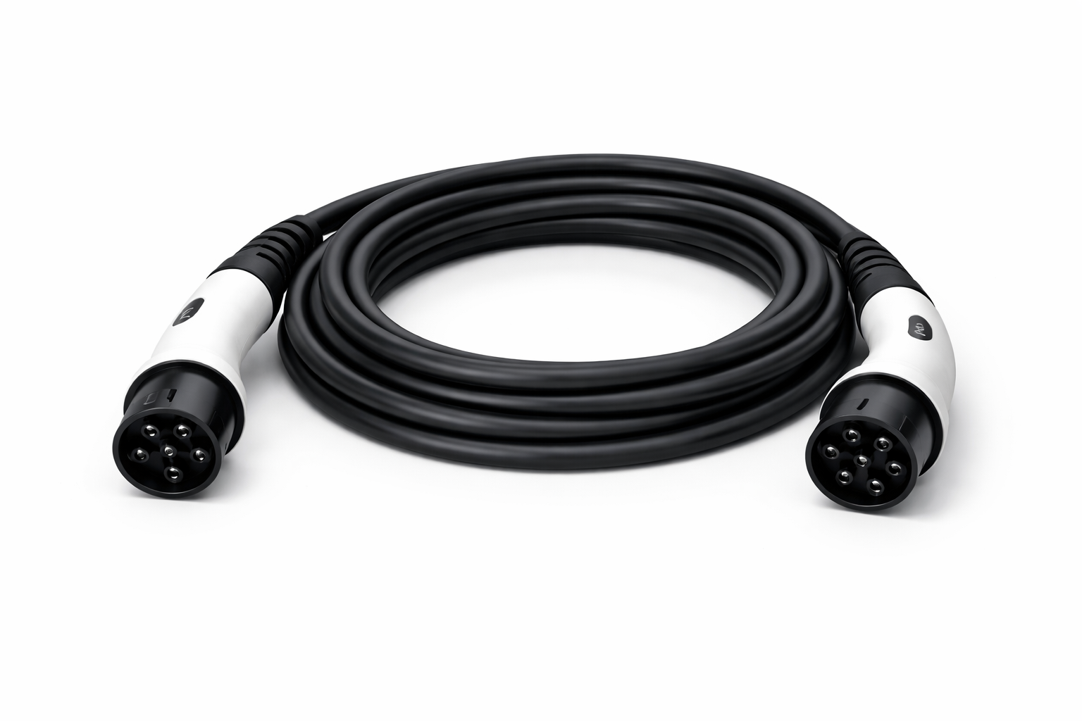 Type 2 ladekabel til elbil på hvid baggrund